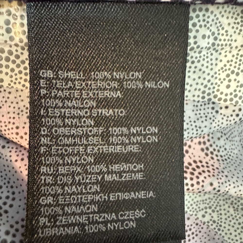 The North Face Hyvent 2.5L Pink/Black Speckled Rain Jacket - Picture 10 of 12